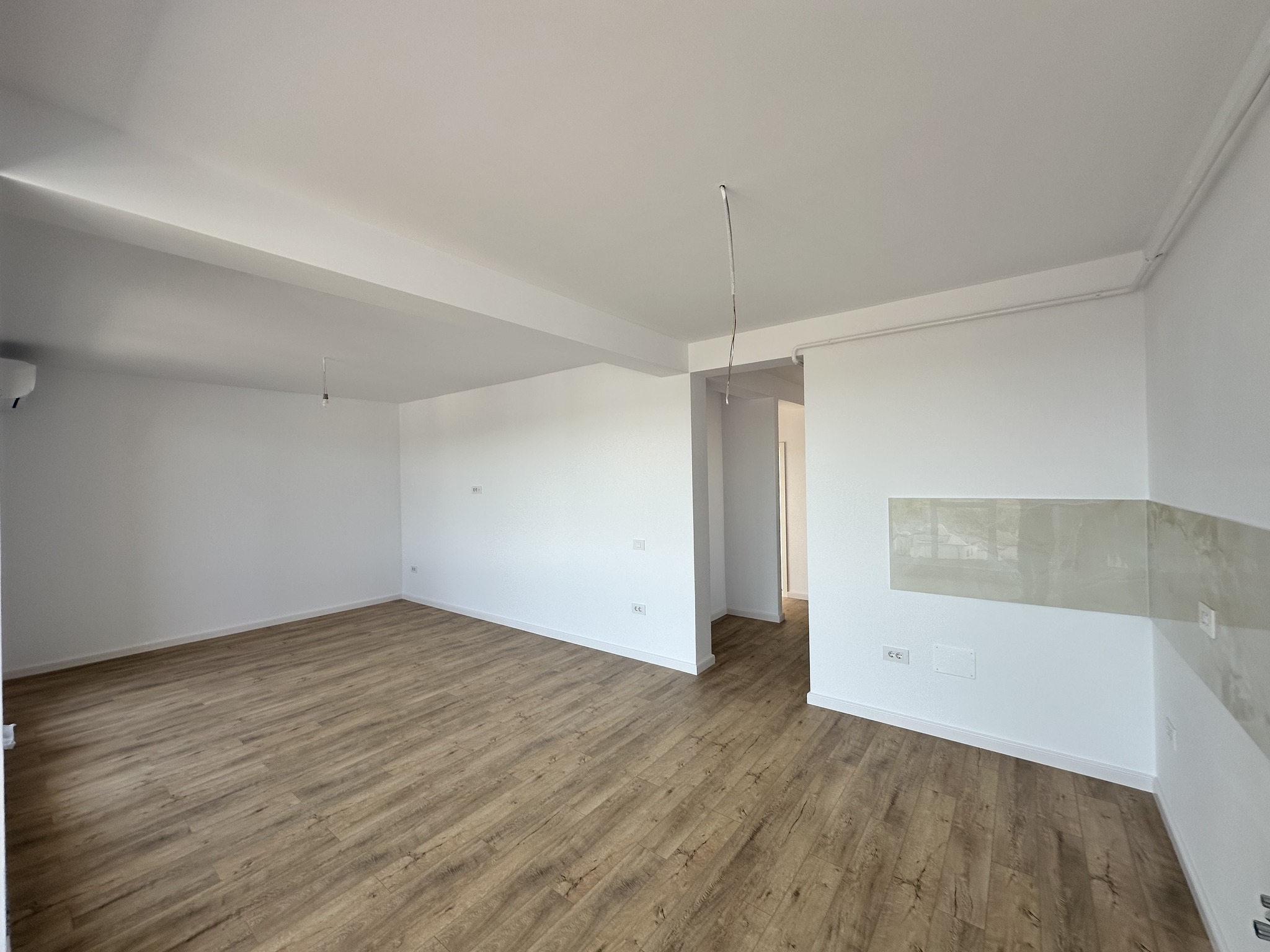 Interior 3
